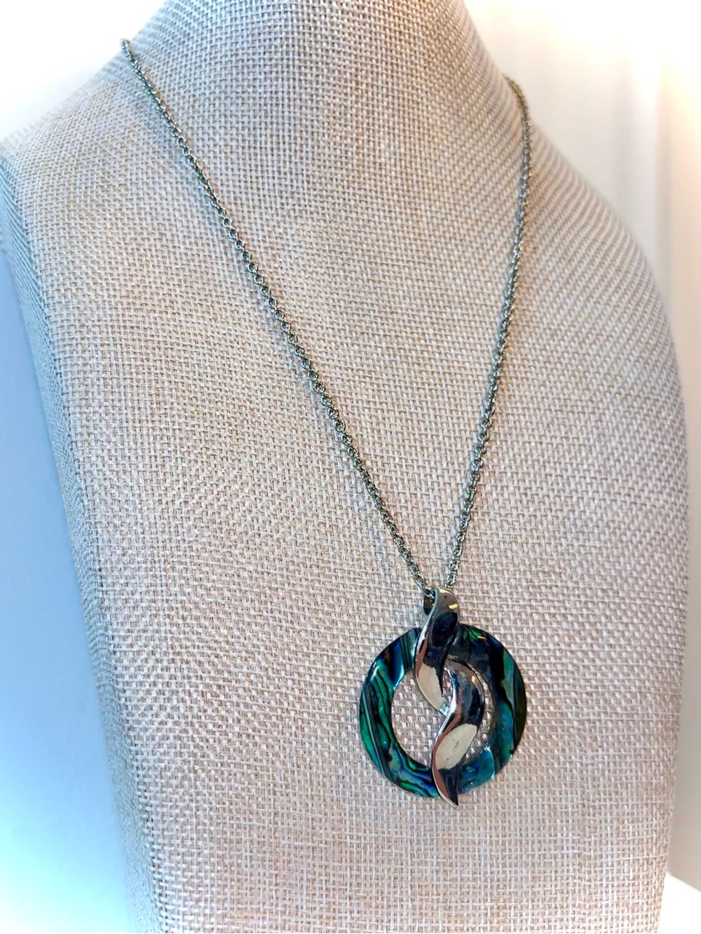 Turquoise Shell Pendant Necklace Coastal Boho Lia Sophia Ocean Style - Picture 3 of 9